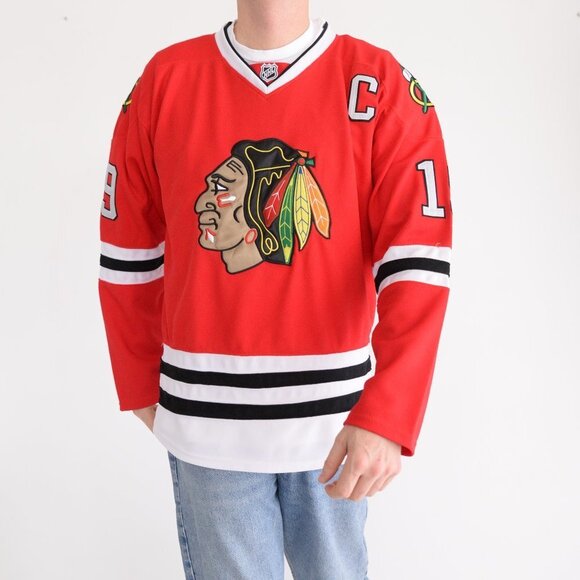 Reebok CCM Jonathan Toews Chicago Blackhawks NHL Hockey Jersey - Size - Picture 3 of 14
